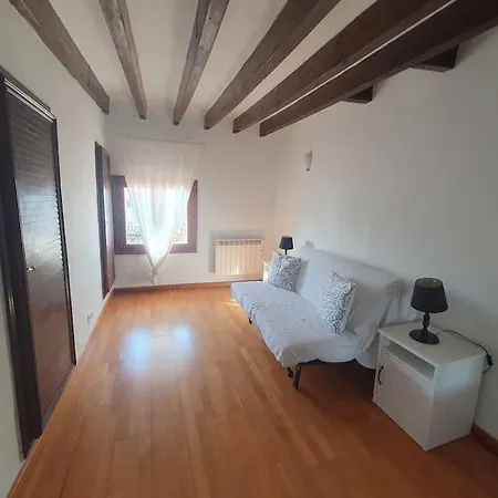 Loft 3 Apartment *